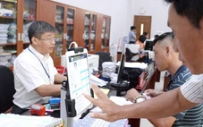Điều kiện để người hoạt động không chuyên trách cấp xã được tiếp nhận vào công chức