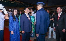 Thủ tướng tới Rio de Janeiro, bắt đầu dự Hội nghị BRICS mở rộng và làm việc tại Brazil