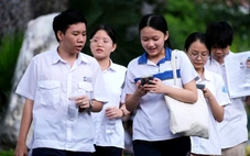 Điểm chuẩn vào lớp 10 ở Hà Nội: Nơi 24 điểm vẫn rớt, chỗ 10 điểm đã đậu