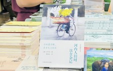 'Người Hà Nội, chuyện ăn chuyện uống một thời' bản tiếng Trung đoạt giải tại Trung Quốc