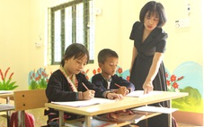 Thầy cô đi tìm học bổng, chắp cánh ước mơ cho những học trò gian khó