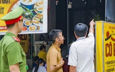 Lập tổ tuần tra, làm việc 3 ca dẹp lấn chiếm vỉa hè, hàng rong chèo kéo khách