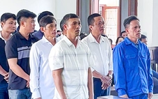 Chiếm rừng khai thác cây, cát đem bán, người lấn chiếm lẫn cán bộ bị phạt tù