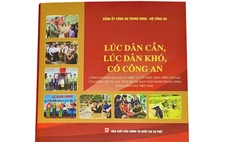 Ra mắt cuốn sách 'Lúc dân cần, lúc dân khó, có Công an'