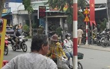 Camera ghi cảnh cụ bà bị nam thanh niên bóp cổ tử vong