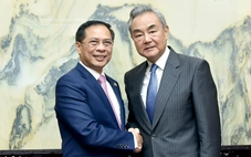 Phó thủ tướng, Bộ trưởng Ngoại giao Bùi Thanh Sơn gặp ngoại trưởng Trung Quốc, Lào