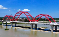 Sau bao tranh luận, cầu vòm sắt bắc qua sông Trà Khúc 'chốt' tên Phước Lộc