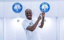 Nam Định chiêu mộ cầu thủ từng đấu với Man City, Real Madrid