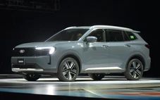 Chi tiết Ford Territory 2025 ra mắt Việt Nam: Giá từ 762 triệu, thay đổi tiện nghi đấu Mazda CX-5