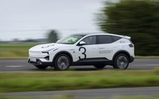 Xe điện lập kỷ lục chạy 935km/sạc, không sửa gì vẫn có thể đi Hà Nội - Quảng Ngãi không cần ghé trạm