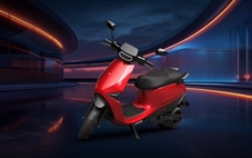Xe máy điện có ADAS như ô tô, chạy 320km/sạc, giá quy đổi ngang Honda Lead