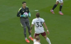 CĐV phát cuồng với chiến thuật kiếm phạt góc tinh quái của Arsenal