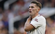Tiền đạo đắt giá của Arsenal không sút nổi cú nào trước Man United