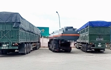 Phạt nặng xe đầu kéo chở cát quá tải gần 300%