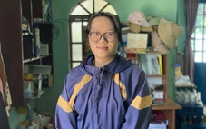 Chị cả của 3 em thơ, nữ sinh mồ côi bóc hạt sen đến trầy tay quyết vào đại học