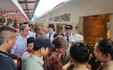 Ra mắt ‘Đoàn tàu 5 cửa ô’ phục vụ khách trải nghiệm du lịch