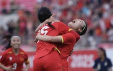 Bóng đá nữ Việt Nam - Thái Lan (hiệp 2) 3-1: Wirunya rút ngắn tỉ số