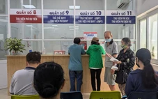 Mang tiếng đi khám bảo hiểm y tế mà báo không có thuốc, phải 'chạy đôn chạy đáo' mua ngoài