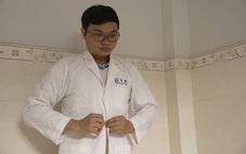Không chỉ cứu tôi học phí năm đầu, Tuổi Trẻ còn tặng cho tôi 'người cha'