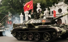 Tổng hợp luyện diễu binh: Xe tăng, xe thiết giáp đang tiến về quảng trường Ba Đình