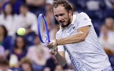 Sự cố xảy ra tại US Open 2025 trong trận đấu Daniil Medvedev bị loại sốc
