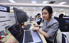 Khối ngoại bán ròng đột biến hơn 4.000 tỉ, xả mạnh loạt cổ phiếu 'hot' nào?
