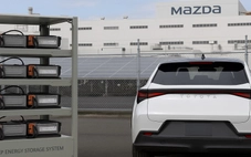 Toyota biến pin cũ thành điện, trước hết phát cho nhà máy Mazda