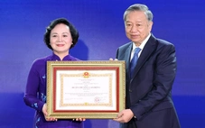 Tổng Bí thư Tô Lâm trao Huân chương Lao động hạng nhất cho Bộ Nội vụ