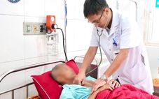 Cứu bệnh nhân có đinh phẫu thuật 'lang thang' vào lồng ngực