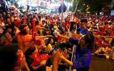 Cần mang theo những gì khi đi xem diễu binh, diễu hành?