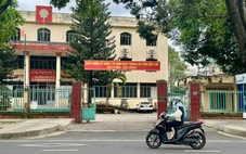 2 thẩm phán bị bắt vì giúp các bị cáo đánh bạc ở nhà... ăn Tết