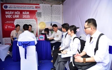 3 năm liền nhiều trung tâm y tế ở TP.HCM vẫn tuyển không được bác sĩ trẻ