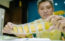 Giá vàng miếng SJC áp sát ngưỡng 130 triệu đồng/lượng