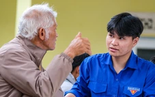 Đứa trẻ lêu lổng, ám ảnh vì bạo lực gia đình nay vào đại học