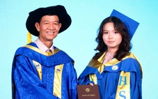 Hiệu trưởng dặn tân cử nhân 'chăm làm, chăm học, không để AI phá hủy tương lai'