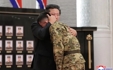 Ông Kim Jong Un hứa mang lại cuộc sống tốt đẹp cho gia đình binh sĩ tử trận ở Nga