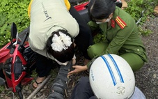 Trên đường về sau chuyến thiện nguyện, nhóm công an Đắk Lắk kịp thời cứu người phụ nữ gặp nạn