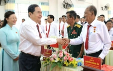 Chủ tịch Quốc hội: ‘Chính quyền phải đi đến dân, không đợi dân phải đi đến chính quyền’