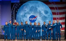 Lương khởi điểm của phi hành gia NASA là 66.026 USD/năm?