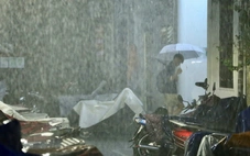 Hà Nội đang mưa to, cảnh báo lũ quét, sạt lở đất ở Điện Biên, Sơn La