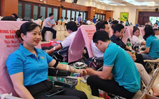 TP.HCM: Lượng máu dự trữ sụt giảm, nguy cơ chỉ đáp ứng 70-80% nhu cầu điều trị