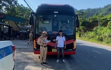 Người dân tố chở quá số người quy định, hai xe giường nằm bị phạt 140 triệu đồng