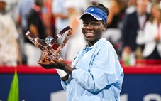 Tay vợt 18 tuổi hạ 4 cựu vô địch Grand Slam để đăng quang giải Canada mở rộng