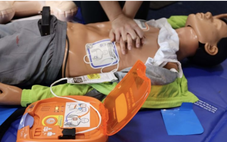 Đề xuất rất mới: Đặt máy sốc tim tự động ở cộng đồng để cấp cứu ngừng tim