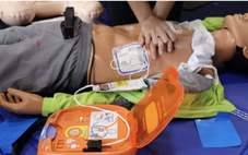 Đề xuất rất mới: Đặt máy sốc tim tự động ở cộng đồng để cấp cứu ngừng tim