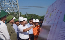 Thủ tướng kiểm tra tiến độ đường dây 500kV quy mô hơn 7.400 tỉ đồng, yêu cầu 19-8 hoàn thành