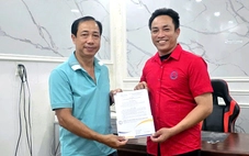 Khen thưởng đột xuất tài xế taxi đào bới, cứu bé trai bị cát vùi lấp ở Côn Đảo