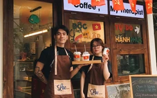 Nhiều quán cà phê Hà Nội bán xuyên đêm, tặng nước uống cho khối phục vụ lễ diễu binh