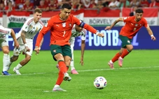 Ronaldo ghi bàn thứ 943, đưa Bồ Đào Nha tiến gần World Cup