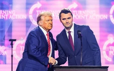 Ông Trump muốn tặng danh hiệu cao quý nhất cho nhà hoạt động bị ám sát